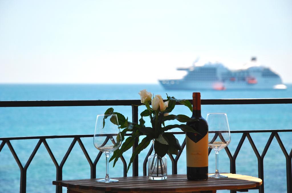 Taorminaxos Wonderful Seaview Appartement Giardini-Naxos Buitenkant foto